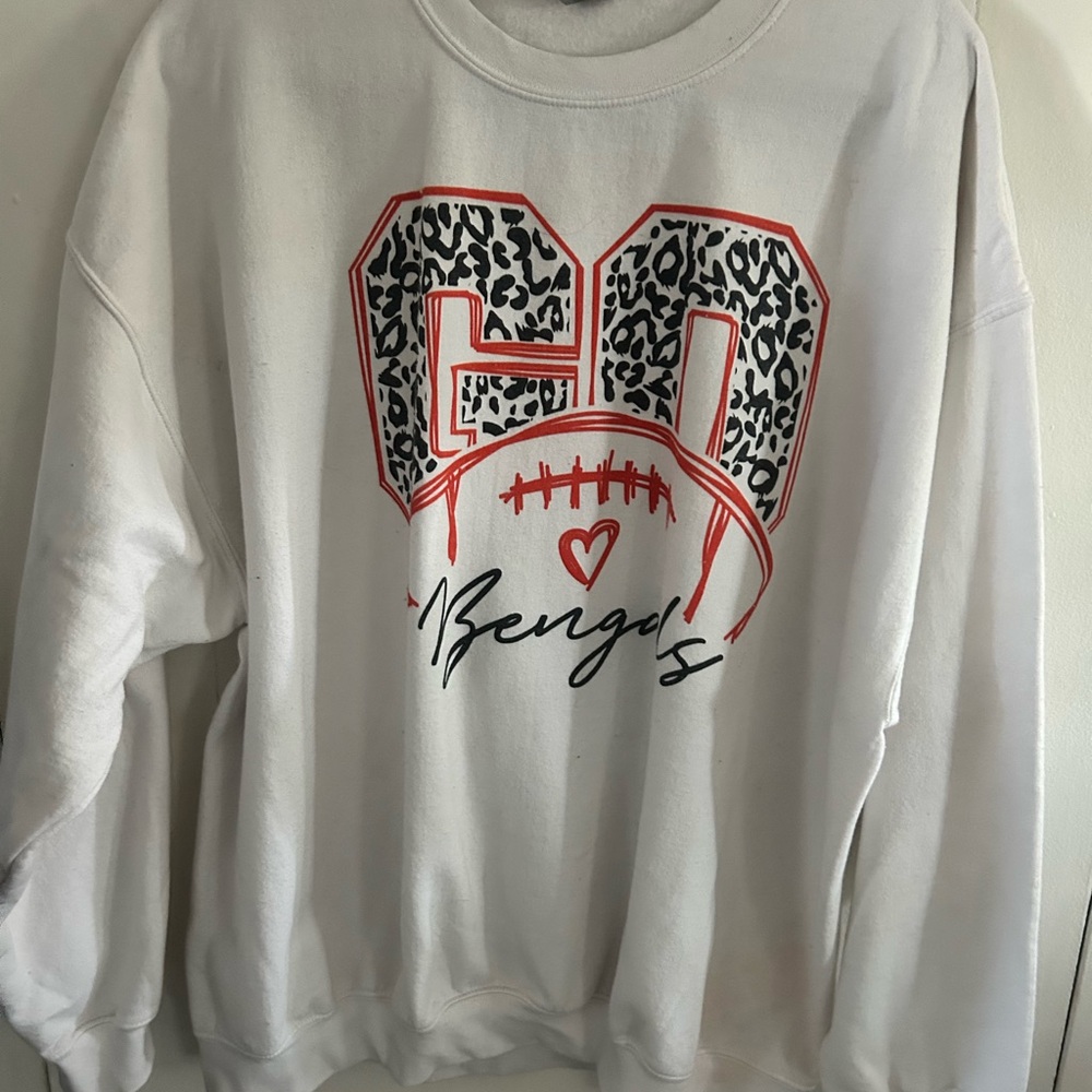 Cincinnati Bengals Gildan Heavy Blend Classic White crewneck